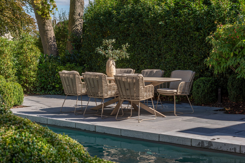 4 Seasons Outdoor 7-delige diningset Corsica 240 cm + Fabrice diningchair latte