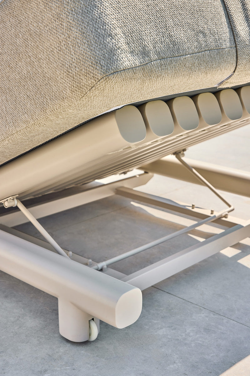 SUNS Lucia single lounger