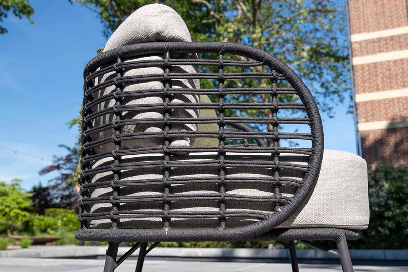 4SO Fabrice livingchair + footstool